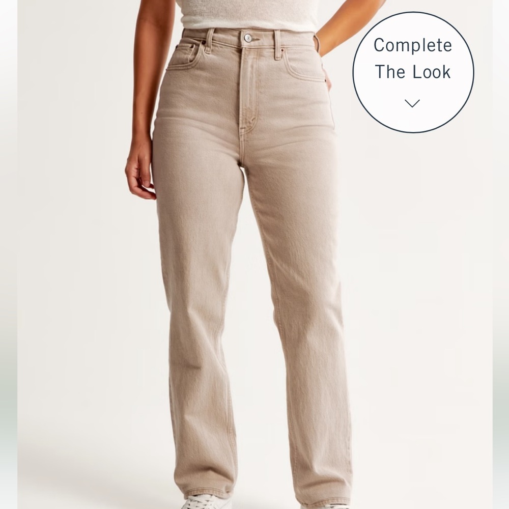 A&F Curve Love Ultra High Rise 90s Straight Jean